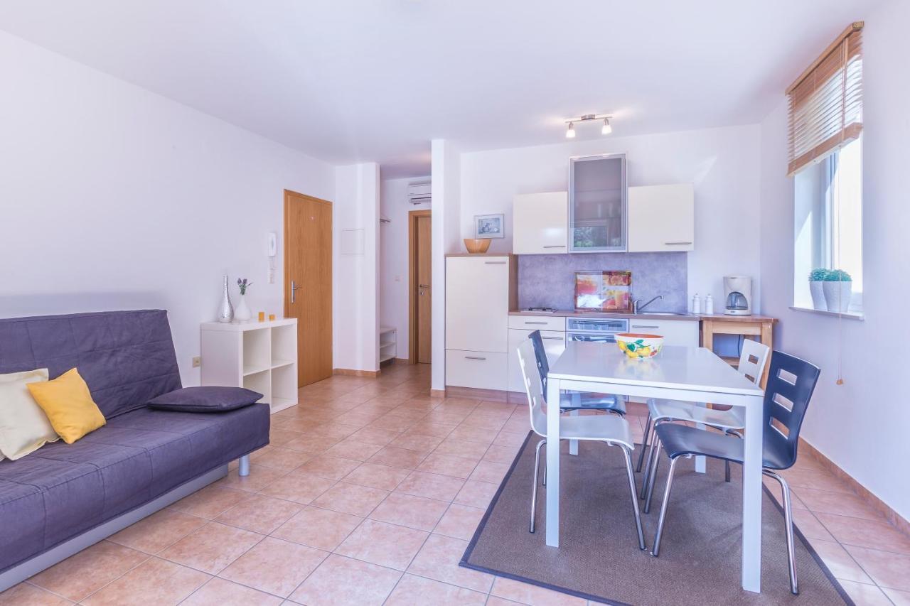 Ferienwohnung Pinia Medulin Exterior foto